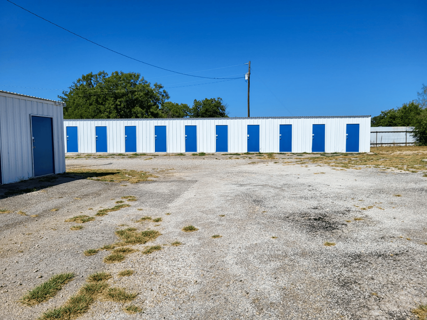 Storage Plus of Coleman Neches St Drive Up Units for Rent Texas