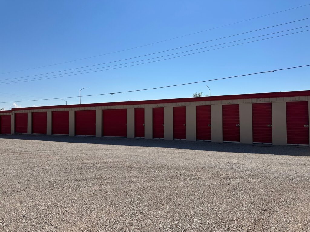 storage-plus-carlsbad-drive-up-units-row-nm