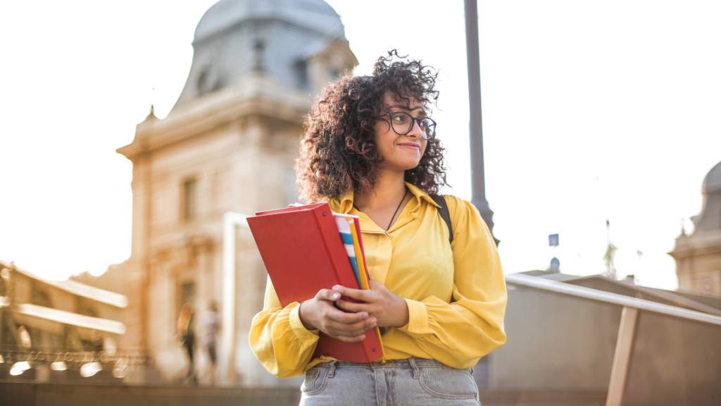 mystorageplusselfstoragecollegestudentscampus My Storage Plus College student walking to her dorm the kind of busy campus life self storage for college students helps simplify